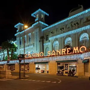  Appartement Teatro Ariston, Elegante
